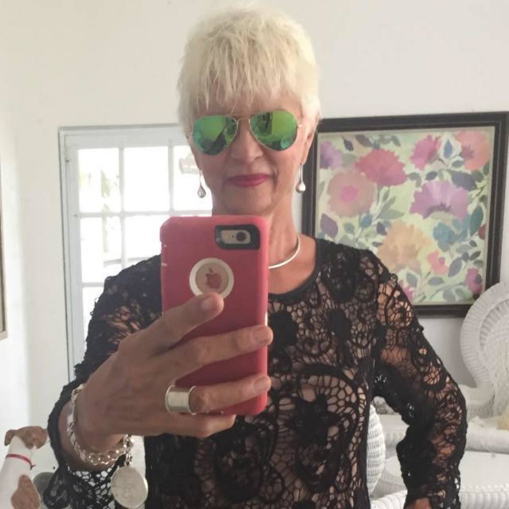 Meet your Posher, Isabel